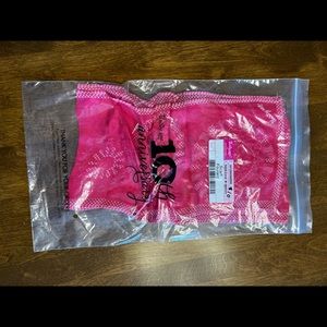 NWT Thirty One Scarf in Coral Medallion